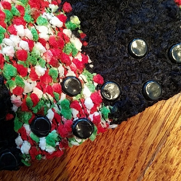 Knee high socks with Christmas colors - Picture 3 of 3